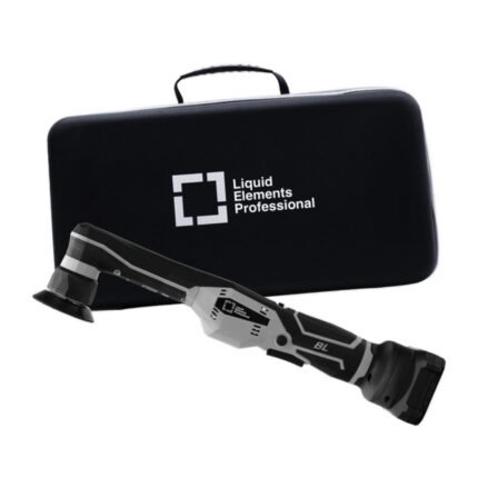 Liquid Elements A2500 Pro levereras komplett med dubbla batterier och utbytbara drivaxlar för maximal flexibilitet.
